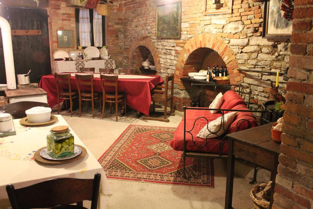 Casa Giuliana Guest House Calosso Bagian luar foto