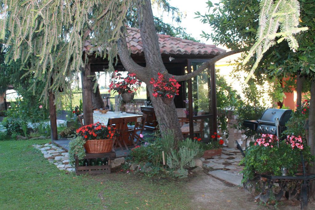 Casa Giuliana Guest House Calosso Bagian luar foto