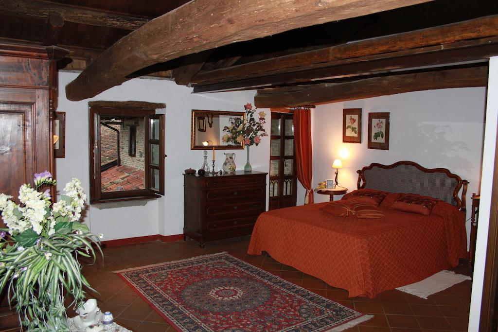 Casa Giuliana Guest House Calosso Ruang foto